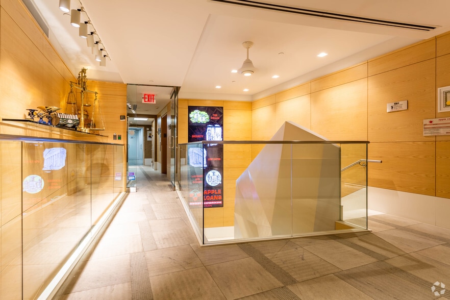 More Photos Of 54 W 47th St, New York Office For Lease