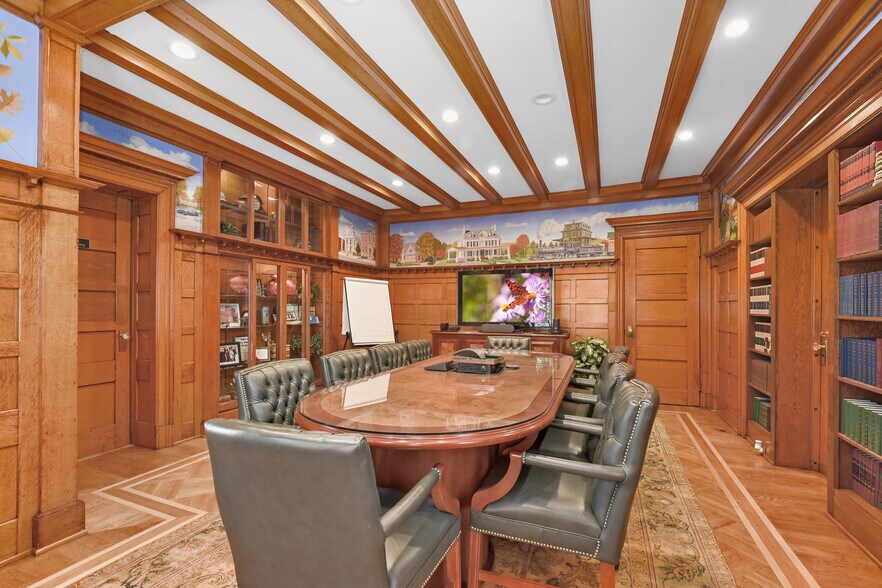 More Photos Of 1 Main St, Flemington Office For Sale