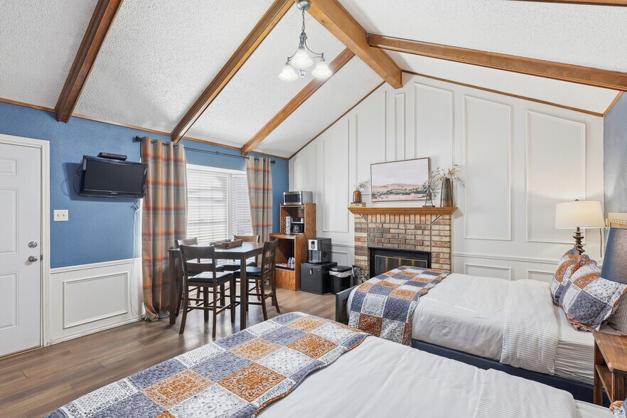 More Photos Of 201 N State St, Fort Davis Hotel For Sale