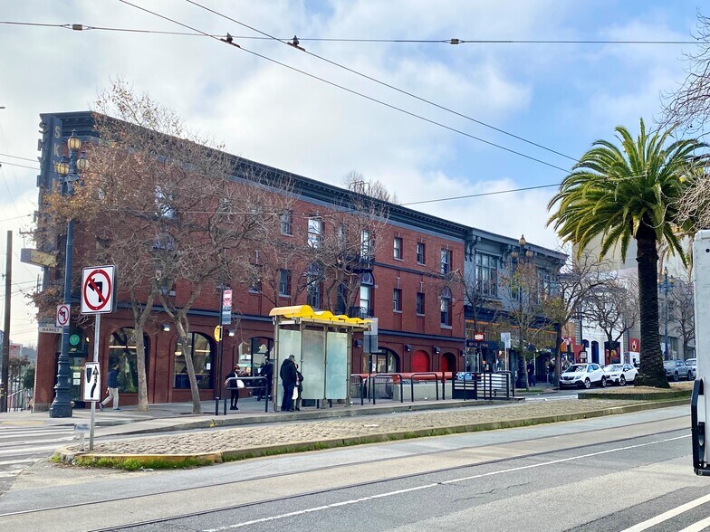 More Photos Of 2120-2122 Market St, San Francisco Office For Lease