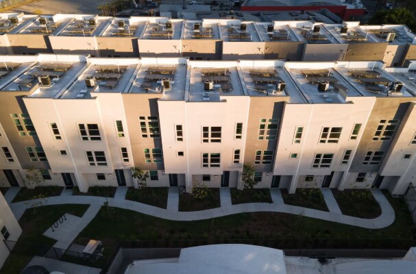 More Photos Of 1771 Blake Ave, Los Angeles Apartments For Lease