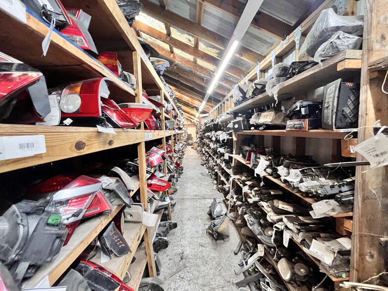 More Photos Of 5113 S 16th Ave, Tampa Warehouse For Sale