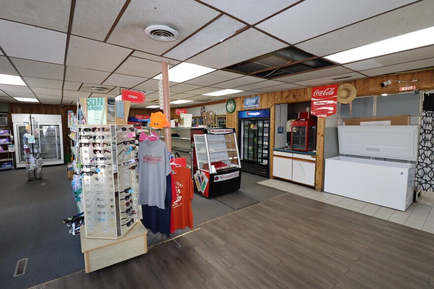 More Photos Of 22195 Highway 63, Grand View Storefront Retail Residential For Sale