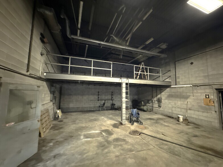 More Photos Of 200 Military Rd, Buffalo Warehouse For Sale
