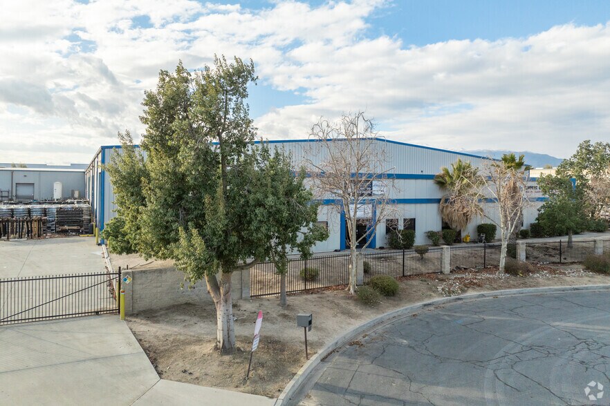 Primary Photo Of 168 S Spruce Ave, Rialto Warehouse For Sale