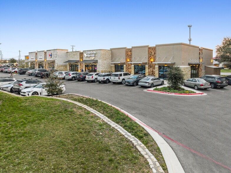 More Photos Of 2980 Joe Dimaggio Blvd, Round Rock Unknown For Lease