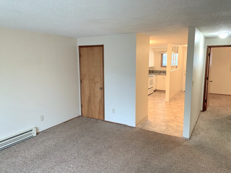 More Photos Of 1250 SW E Ave, Corvallis Apartments For Sale