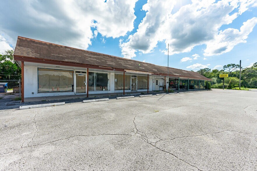 Primary Photo Of 34480 Cortez Blvd, Ridge Manor General Retail For Sale