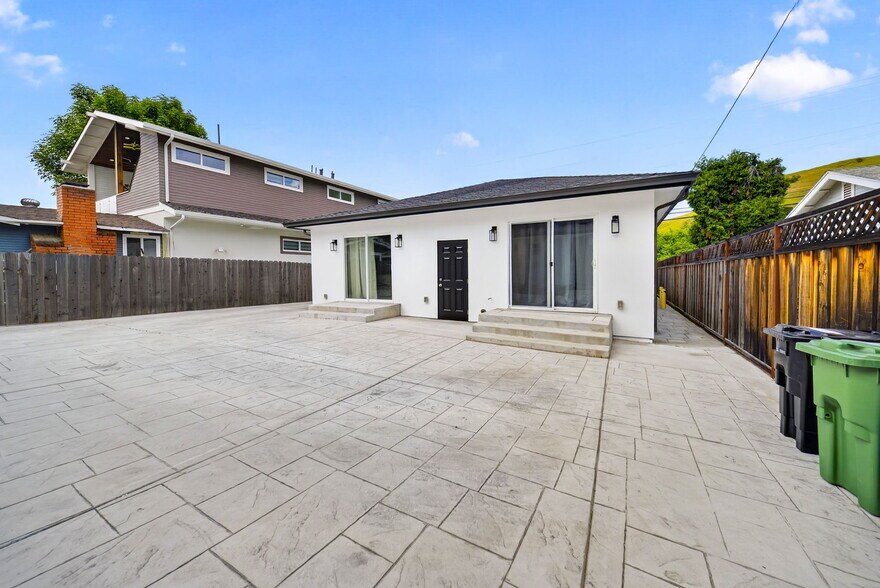 More Photos Of 919 Old Canyon Rd, Fremont Multifamily For Sale
