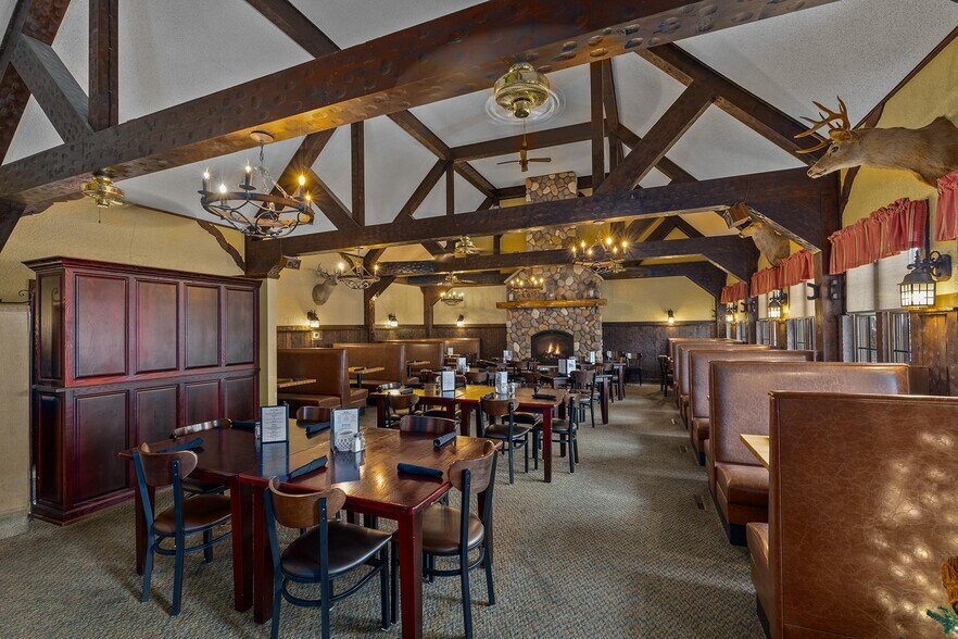 More Photos Of 1765 Superior St, Three Lakes General Retail For Sale