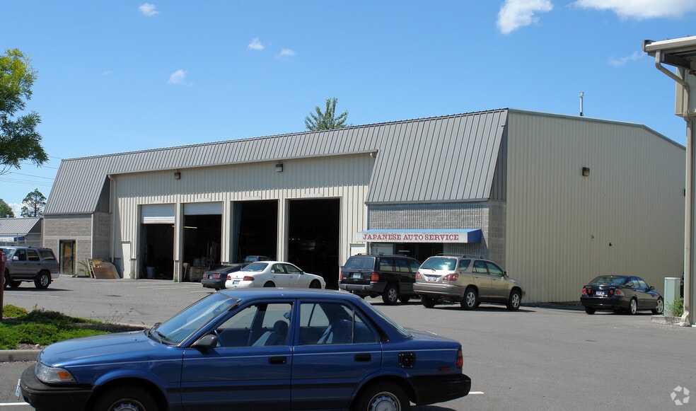 More Photos Of 7505 Portland Ave E, Tacoma Auto Repair For Lease