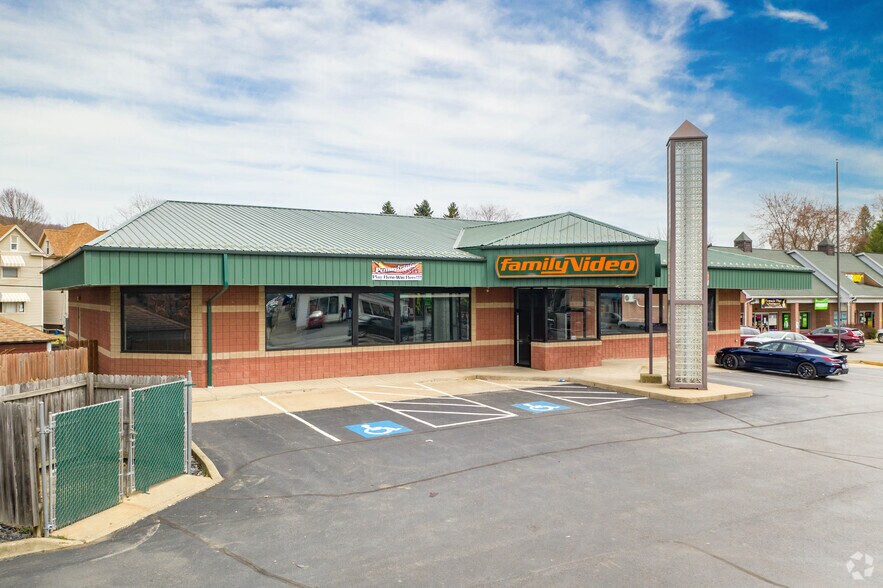 Primary Photo Of 544 W Cunningham St, Butler Freestanding For Lease