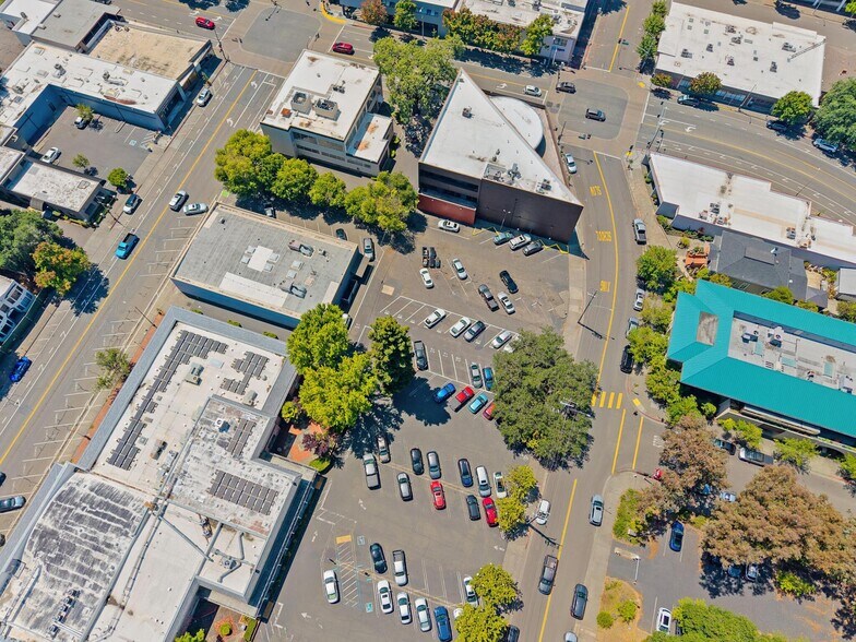 More Photos Of 801 4th St, Santa Rosa Office For Sale