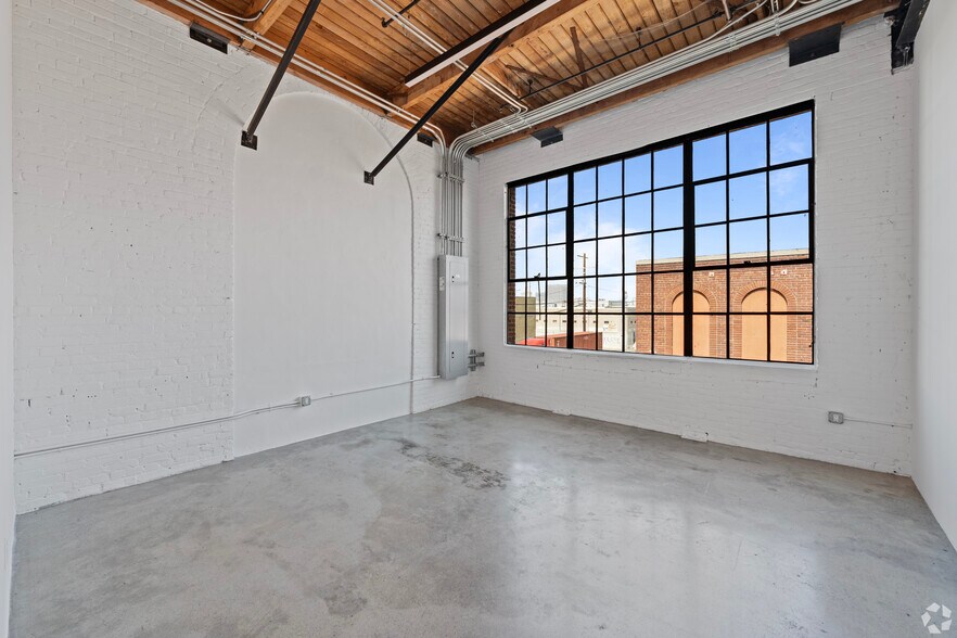 More Photos Of 1451-1473 E 4th St, Los Angeles Office For Lease