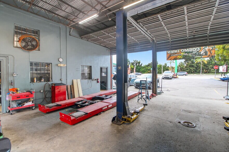 More Photos Of 449 E Okeechobee Rd, Hialeah Warehouse For Sale