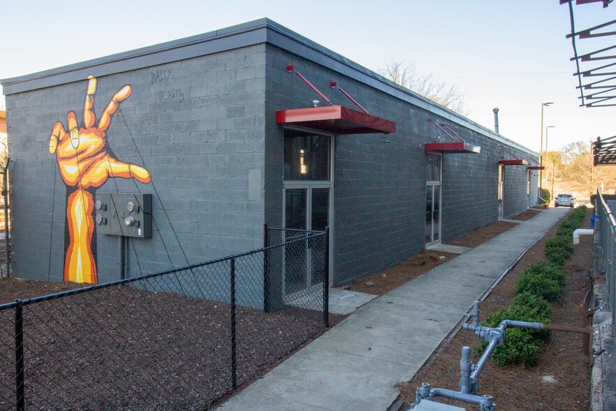 Primary Photo Of 229 Grant St SE, Atlanta Showroom For Lease