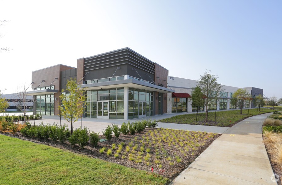 More Photos Of S Belt Line Rd, Irving Unknown For Lease