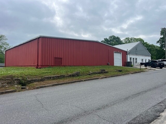 Primary Photo Of 217 Sparkman St SW, Hartselle Warehouse For Sale