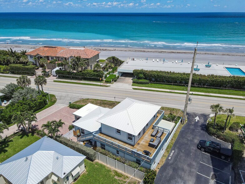 Primary Photo Of 444 Zephyr Way, Juno Beach Multifamily For Sale