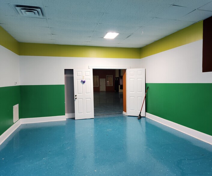 More Photos Of 1709 E 38th St, Indianapolis Lodge Meeting Hall For Sale