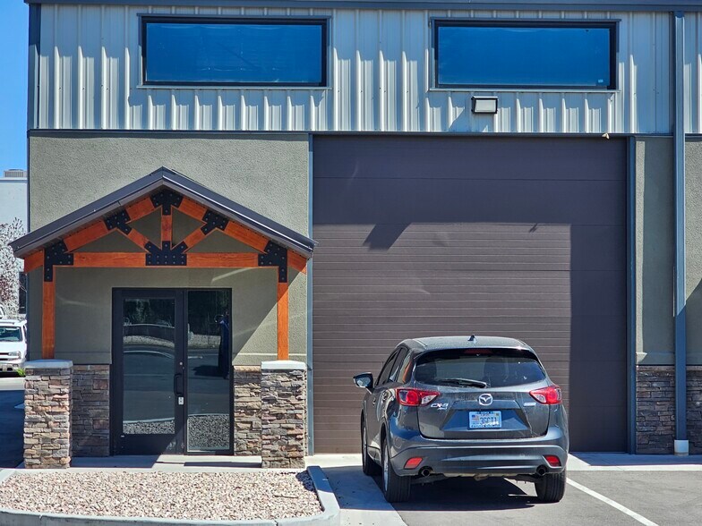 More Photos Of 760 S River Park Dr, Riverdale Industrial For Lease