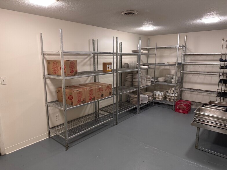 More Photos Of 118 S Lafayette St, Macomb Storefront Retail Residential For Sale