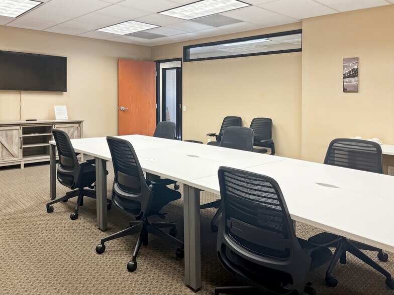 More Photos Of 214 S 3rd St, Sterling Coworking Space