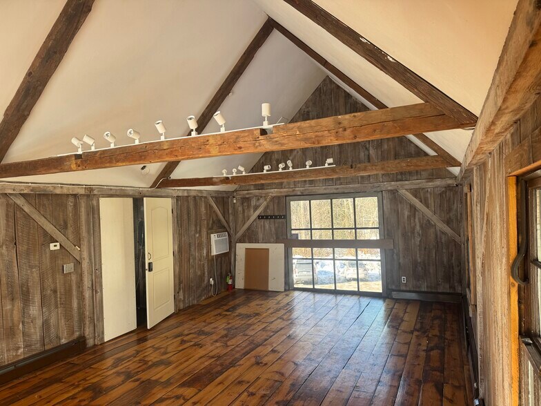 More Photos Of 792 Route 35, Cross River Office Residential For Lease