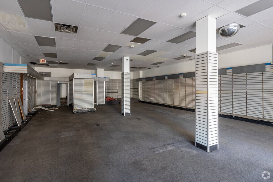 More Photos Of 201-205 Broad St, Elizabeth Storefront Retail Office For Lease