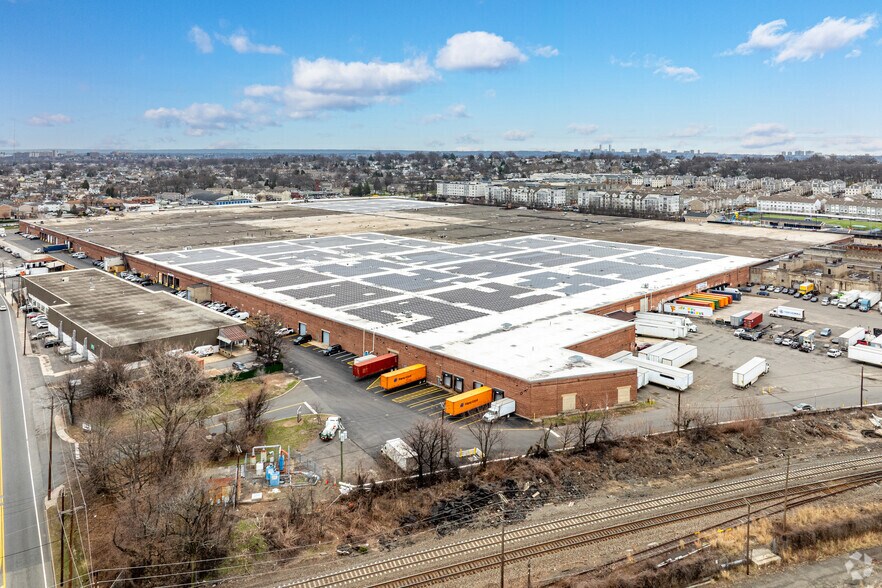 More Photos Of 150 S Main St, Wood-Ridge Manufacturing For Lease