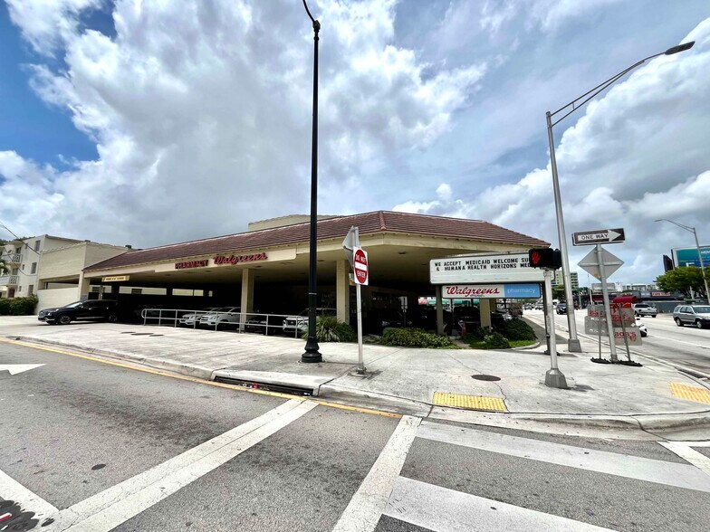 More Photos Of 1201 SW 1st St, Miami Drugstore For Lease
