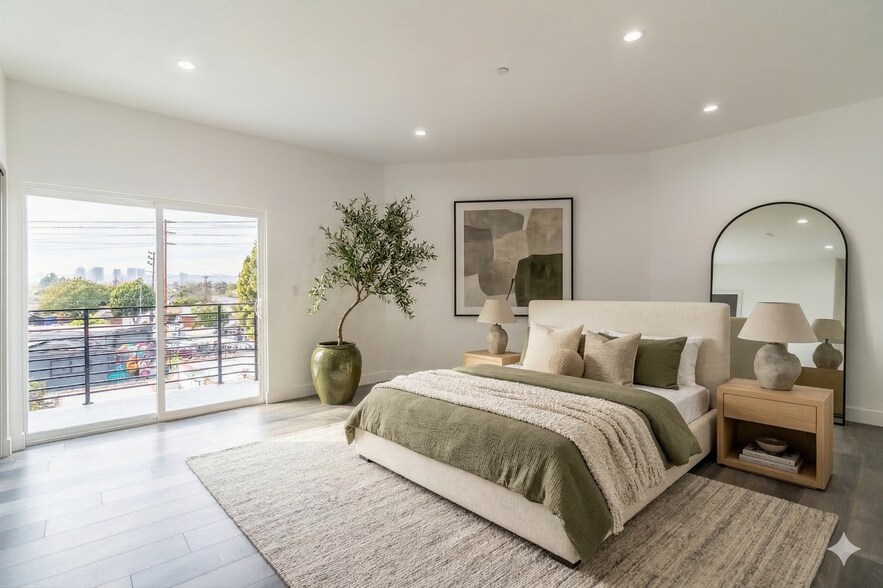 More Photos Of 1818 Thurman Ave, Los Angeles Apartments For Sale