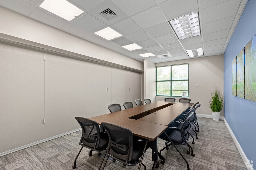 More Photos Of 1860 SW Fountainview Blvd, Port Saint Lucie Coworking Space