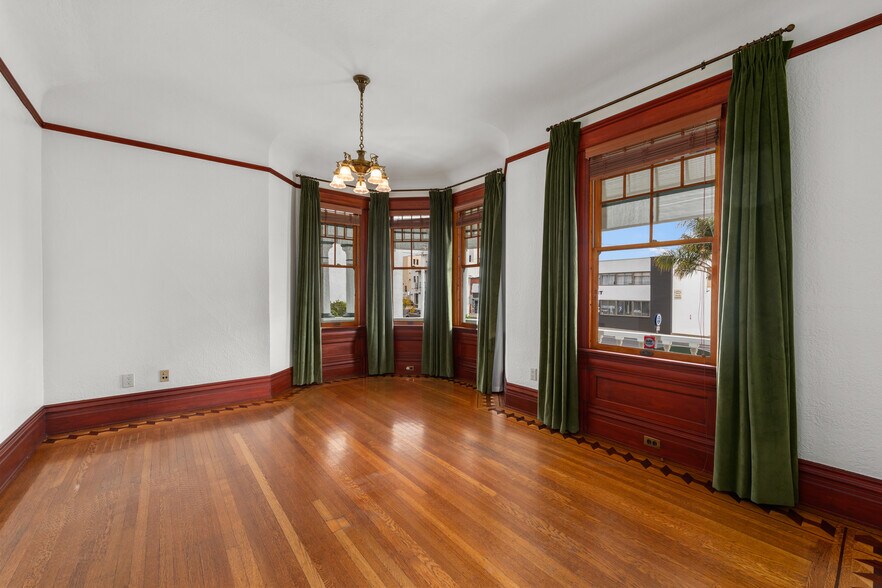 More Photos Of 721 E Main St, Ventura Office Residential For Sale