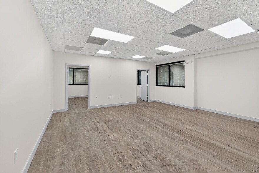 More Photos Of 2950 W Cypress Creek Rd, Fort Lauderdale Office For Lease