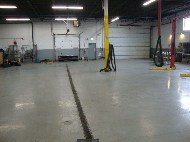 More Photos Of 555 E Plainfield Rd, Countryside Service For Sale