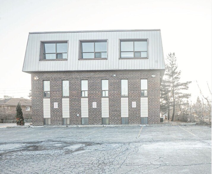 More Photos Of 3173 Erindale Station Rd, Mississauga Medical For Sale