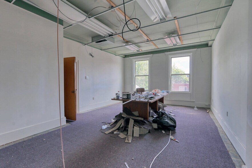 More Photos Of 59 N Main St, Liberty Loft Creative Space For Sale
