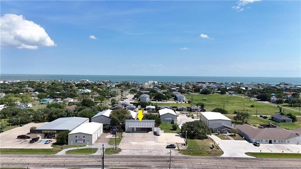More Photos Of 904 Highway 35 S, Rockport Storefront Retail Office For Sale