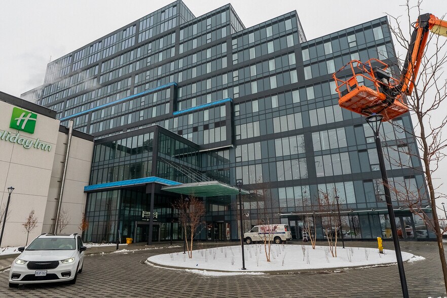 More Photos Of 600 Dixon Rd, Toronto Office For Sale