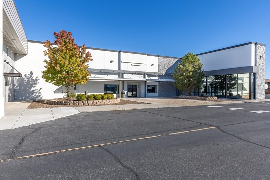 More Photos Of 2600 N Columbia Center Blvd, Richland Unknown For Lease