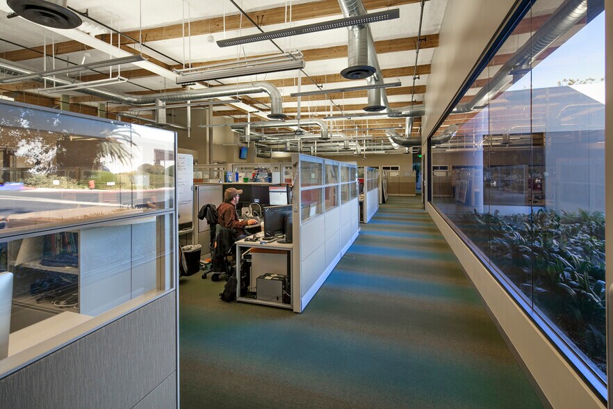 More Photos Of 7402 Hollister Ave, Goleta Light Manufacturing For Lease