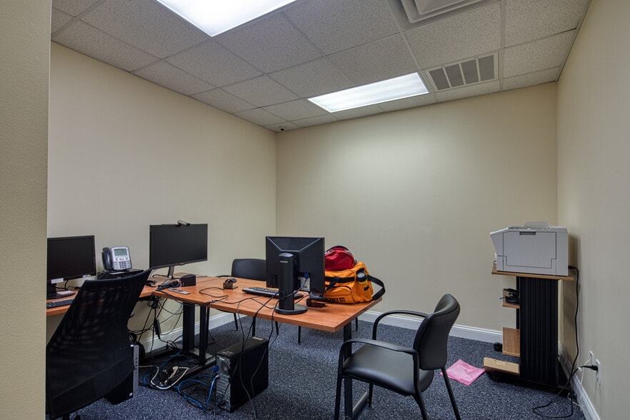 More Photos Of 22581 Center Pky, Accomac Office For Sale