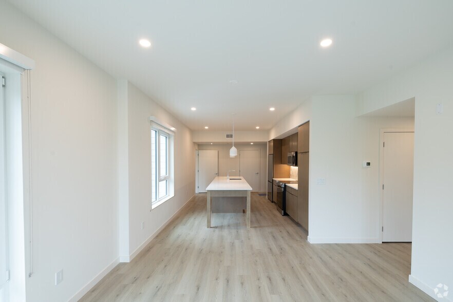 More Photos Of 44 Springside Ave, Arlington Apartments For Lease