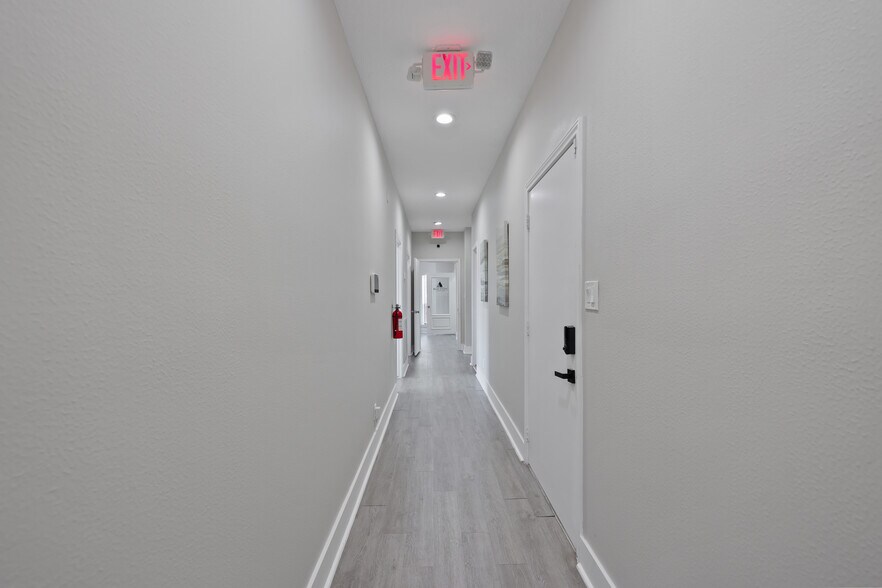 More Photos Of 20713 Aldine Westfield Rd, Houston Office Residential For Sale