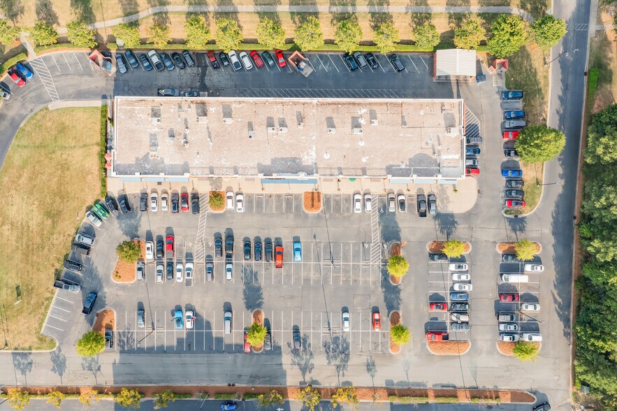 More Photos Of 7340 Smith Corners Blvd, Charlotte Storefront For Sale