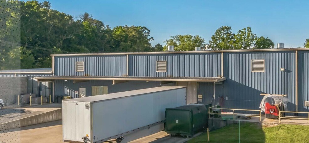 More Photos Of 353 Banner Farm Rd, Mills River Manufacturing For Sale