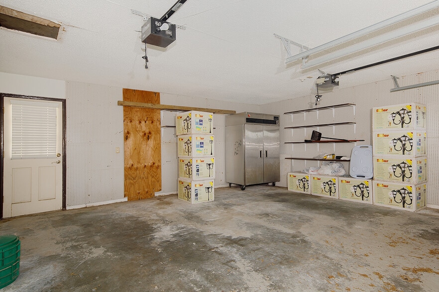 More Photos Of 23218 Aldine Westfield Rd, Spring Office For Sale