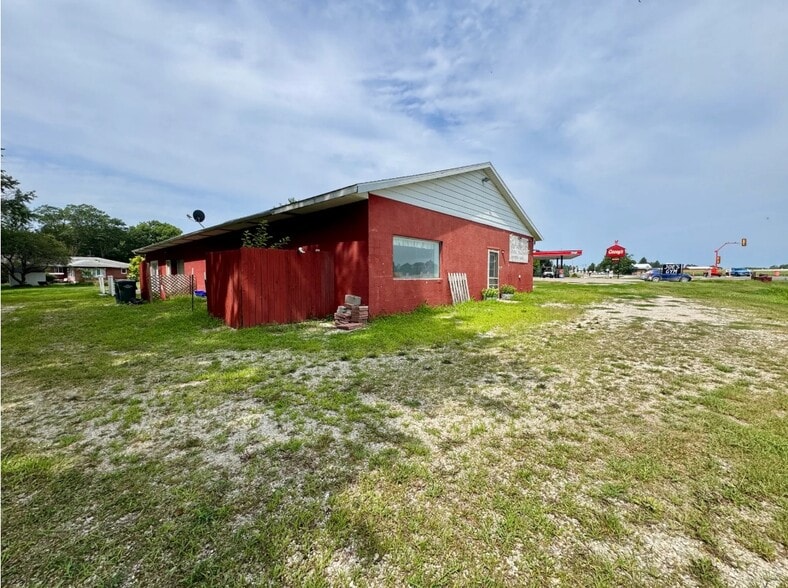Primary Photo Of 308 N Hwy 218, La Porte City General Retail For Sale