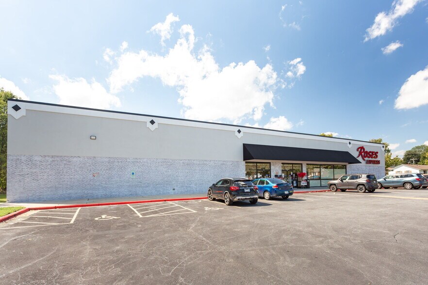 More Photos Of 531 W Meadowview Rd, Greensboro Unknown For Lease